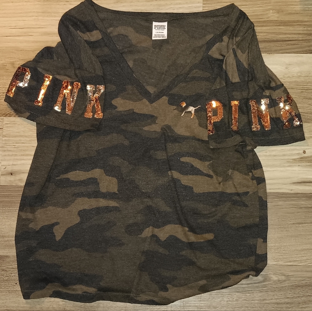 PINK Victoria's Secret Green Camouflage Rose Gold Sequin V-Neck Tshirt